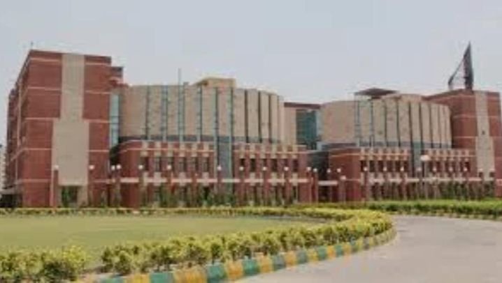 Amity university Noida